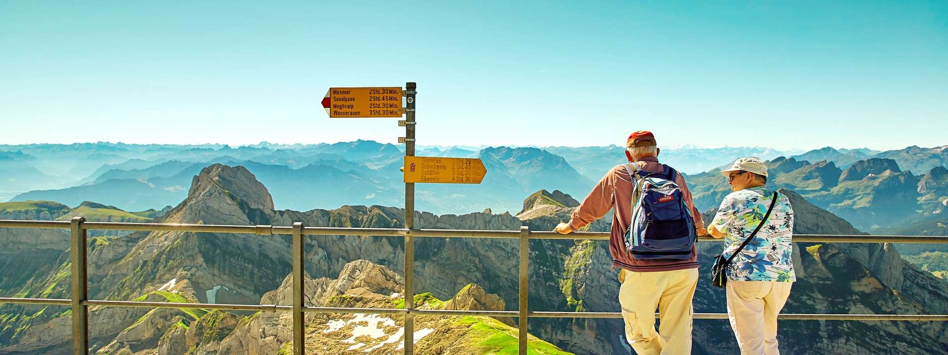 https://media.bookmundi.com/aggregate-hero-images/switzerland/tours-for-seniors/cropped.jpg?format=auto&quality=60&width=1920