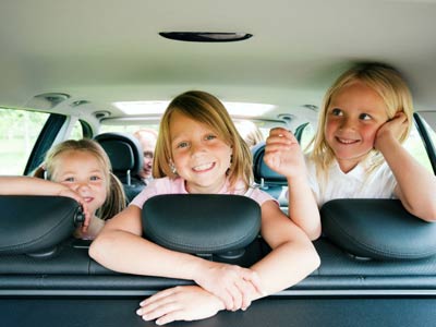 https://todaysparent.mblycdn.com/uploads/tp/2012/08/kids-road-trip-kzenson-stoc.jpg